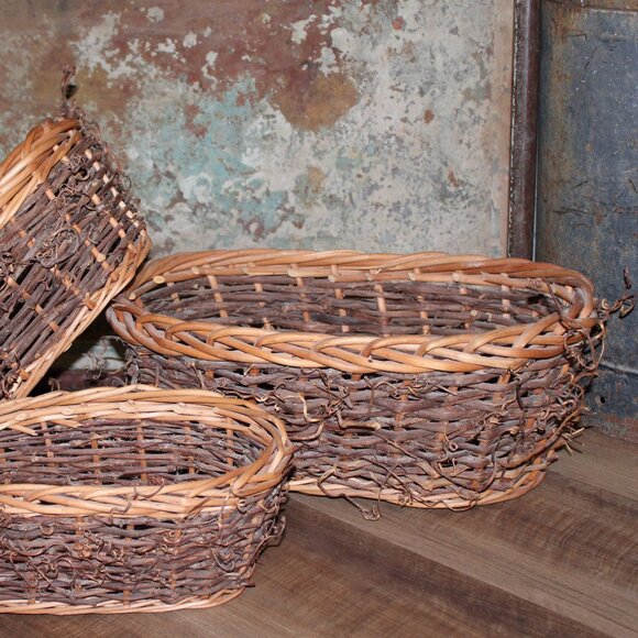 NEW Set of 3 Large Rustic French Country Fall Farmhouse Willow Nesting Baskets - Picture 8 of 9